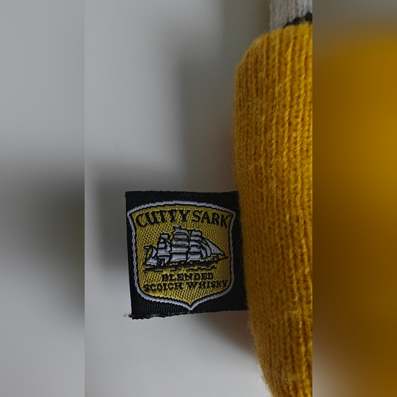 Cutty Sark Scotch Whisky Ship logo tag hat vintage pom pom fold beanie Acrylic - Picture 3 of 5